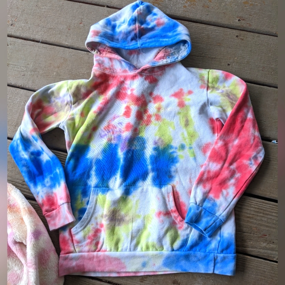 Magellan Girls Tie Dye Hoodie Sweatshirt Size Medium